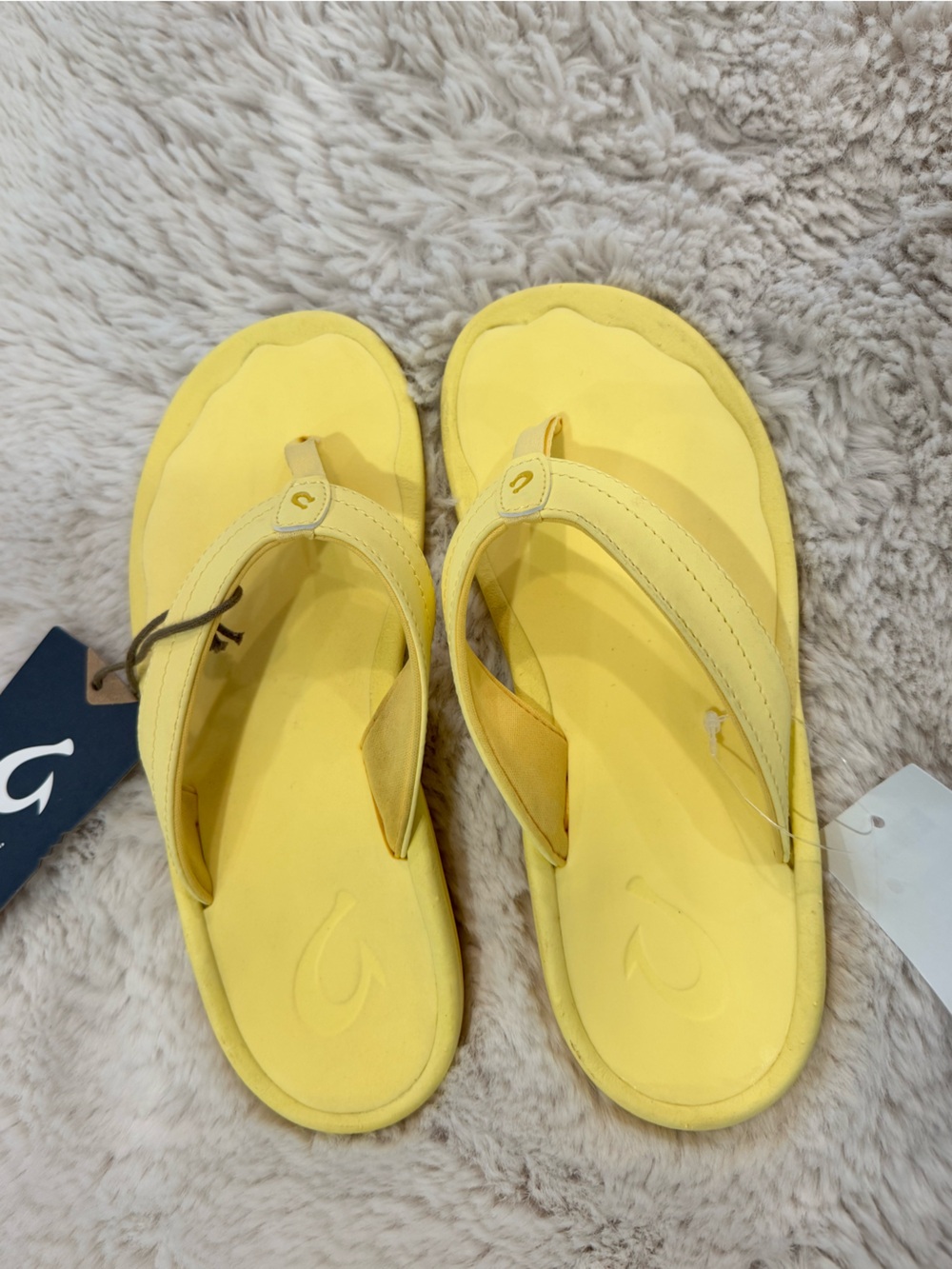 NWT Women’s Olukai Ohana Size 6
